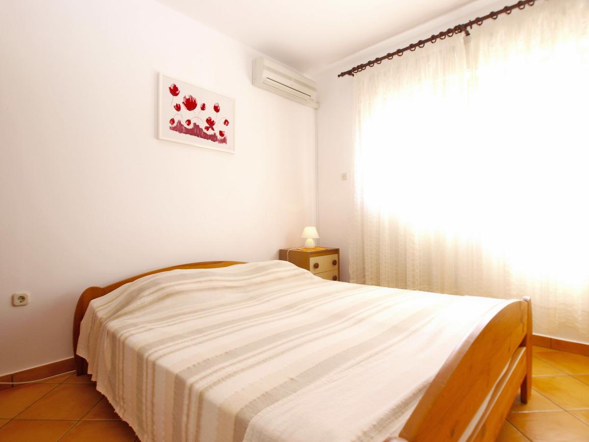 Mirela 1554 Apartmán Pula