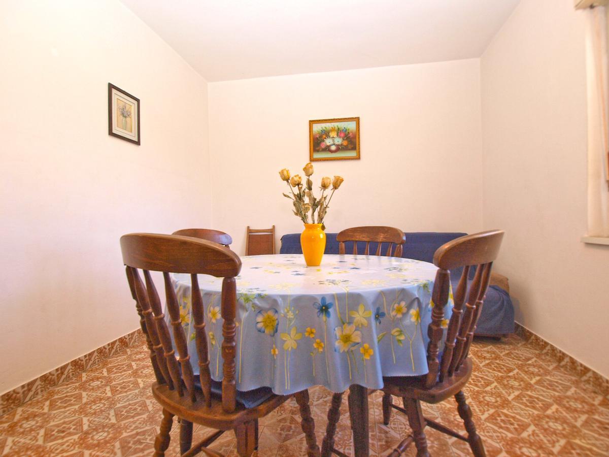 Mirela 1554 Apartmán *
