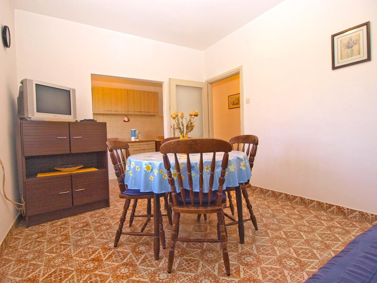 Mirela 1554 Apartmán *