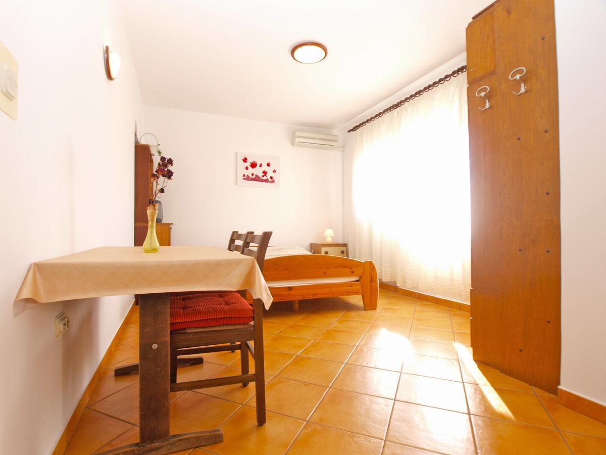 Mirela 1554 Apartmán Pula